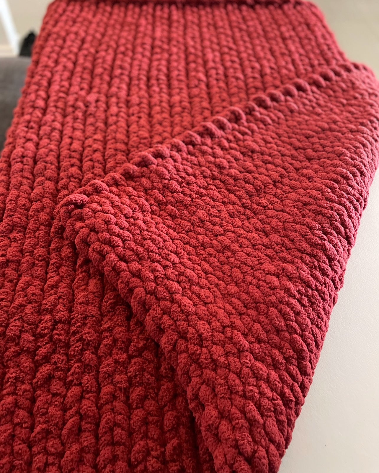 Chunky Knit Blanket-Cranberry