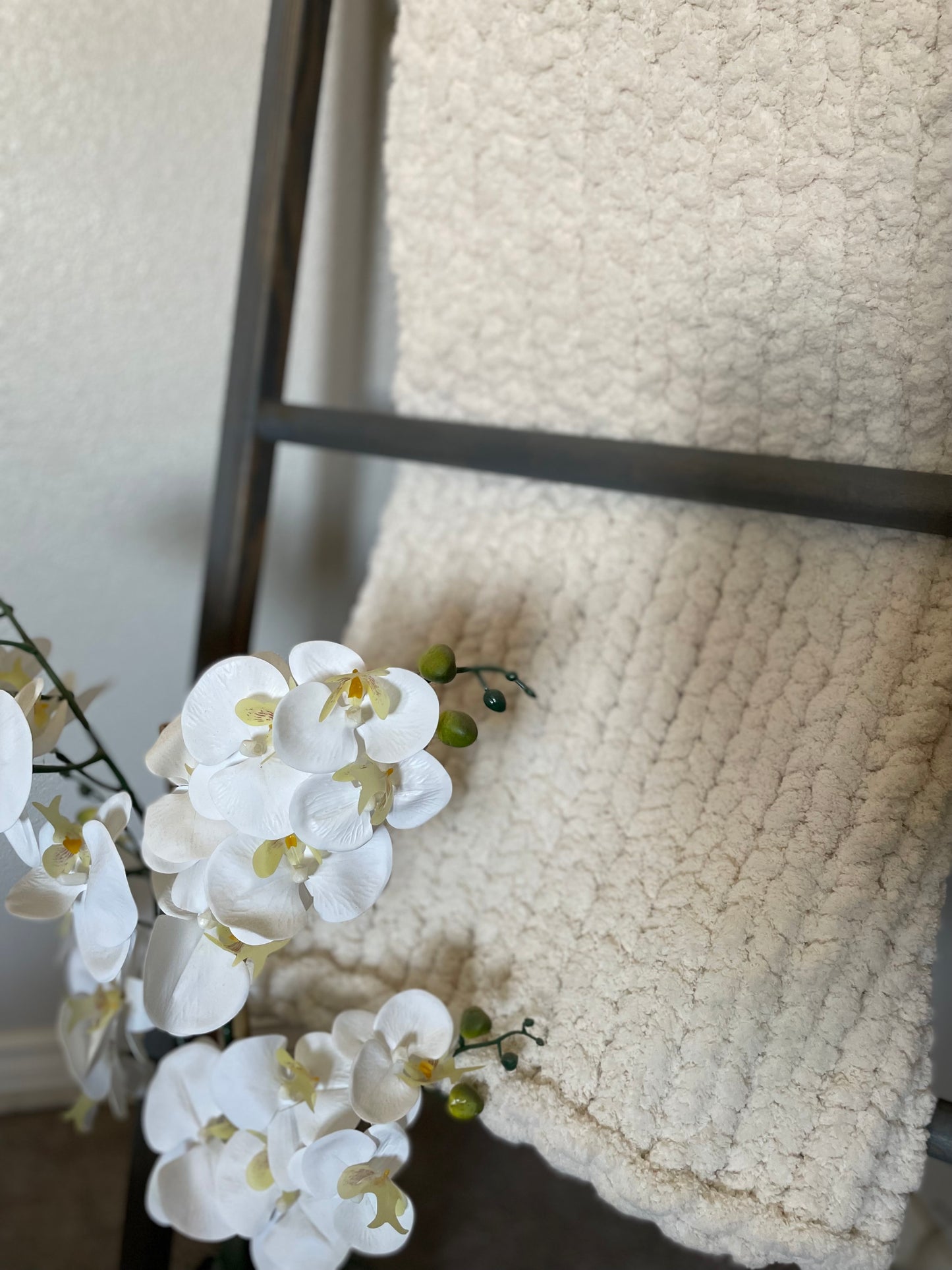 Chunky Knit Blanket-Ivory