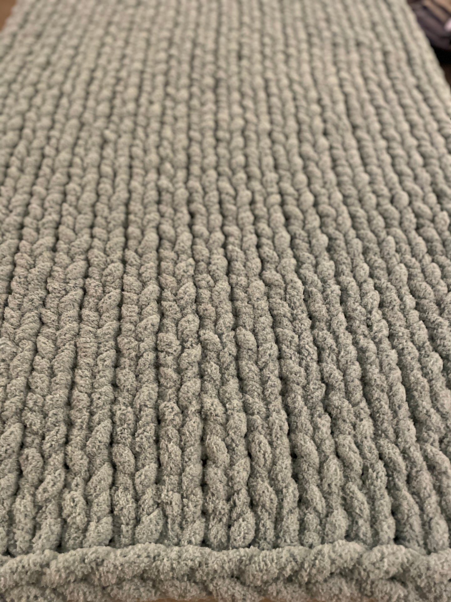 Chunky Knit Blanket-Light Gray